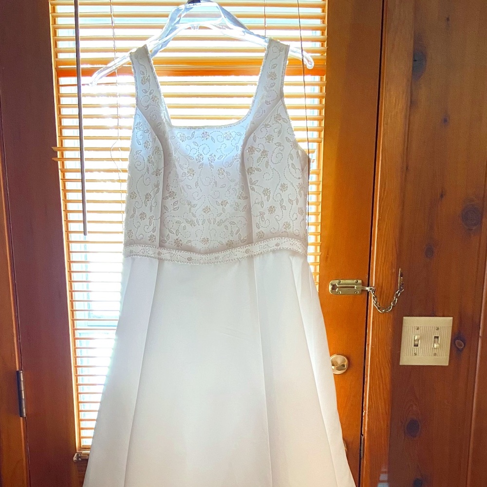 Alfred Angelo Wedding Gown